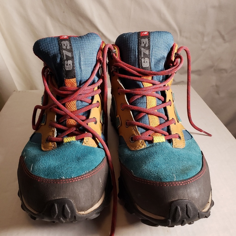 New balance boots 679 mens 11.5